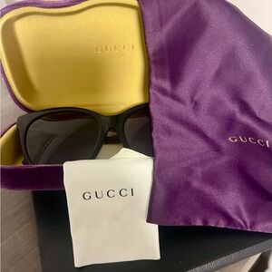 GUCCI SUNGLASSES NEW